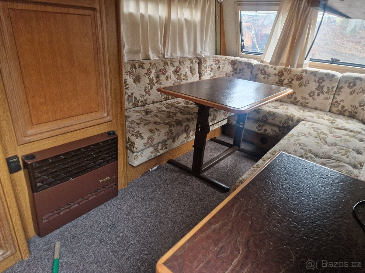 Karavan Hobby 400c - 4