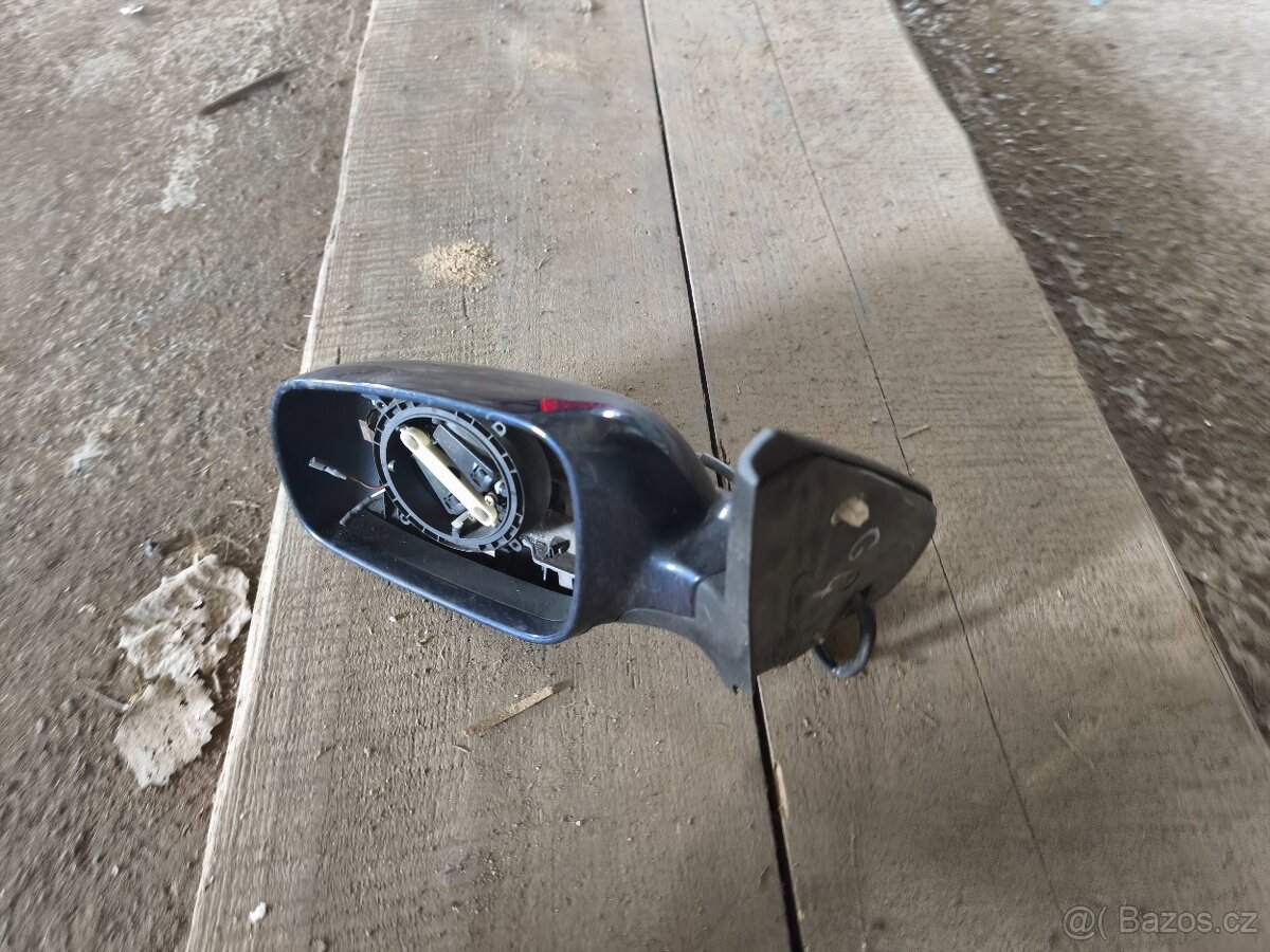 Zrcatko octavia 1 golf 4 - 4