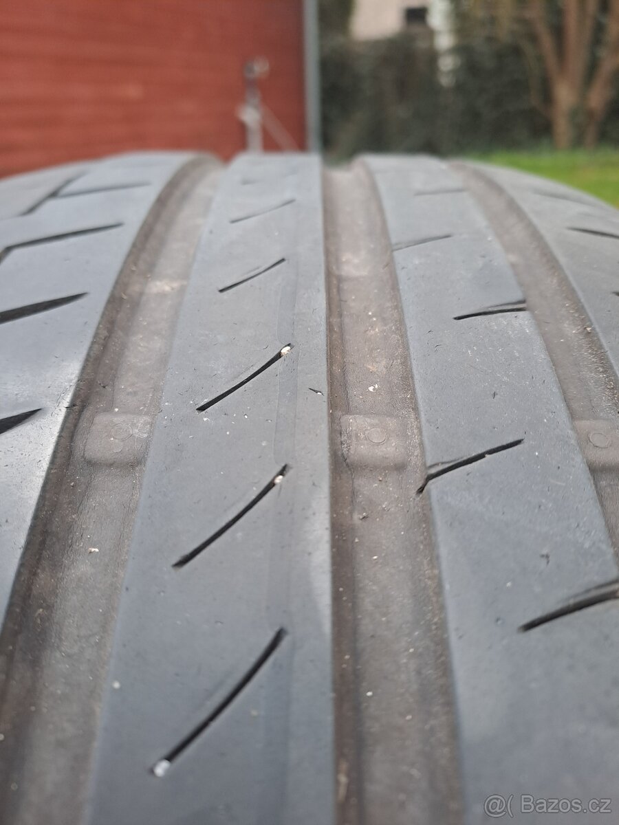 Continental 225/45r17 - 4