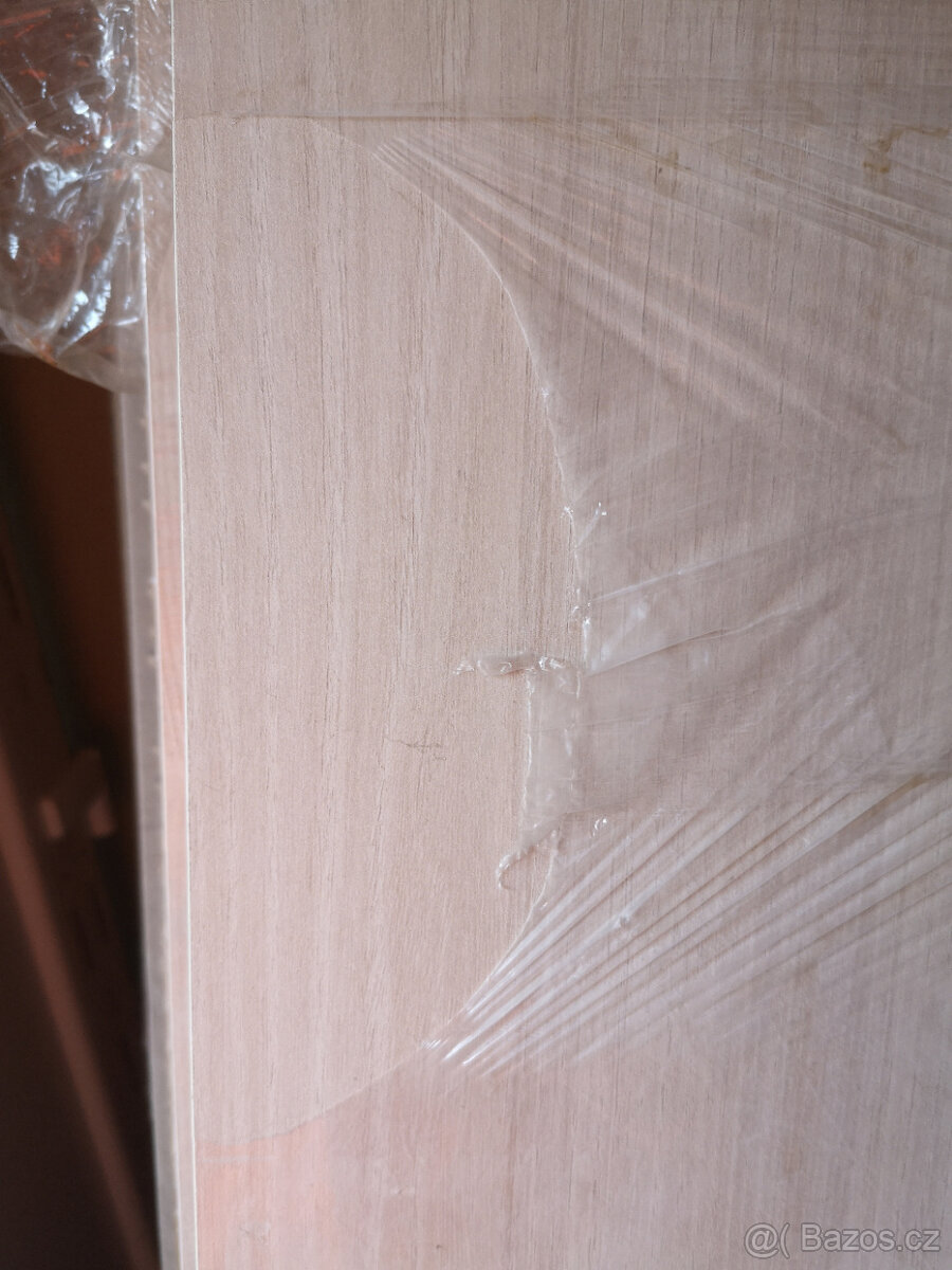 Dveře vnitřní 70cm, levé i pravé - 4