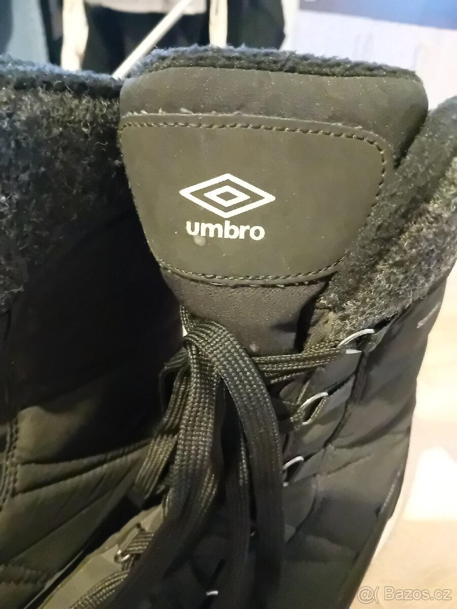 Dámská obuv Umbro vel.39 - 4