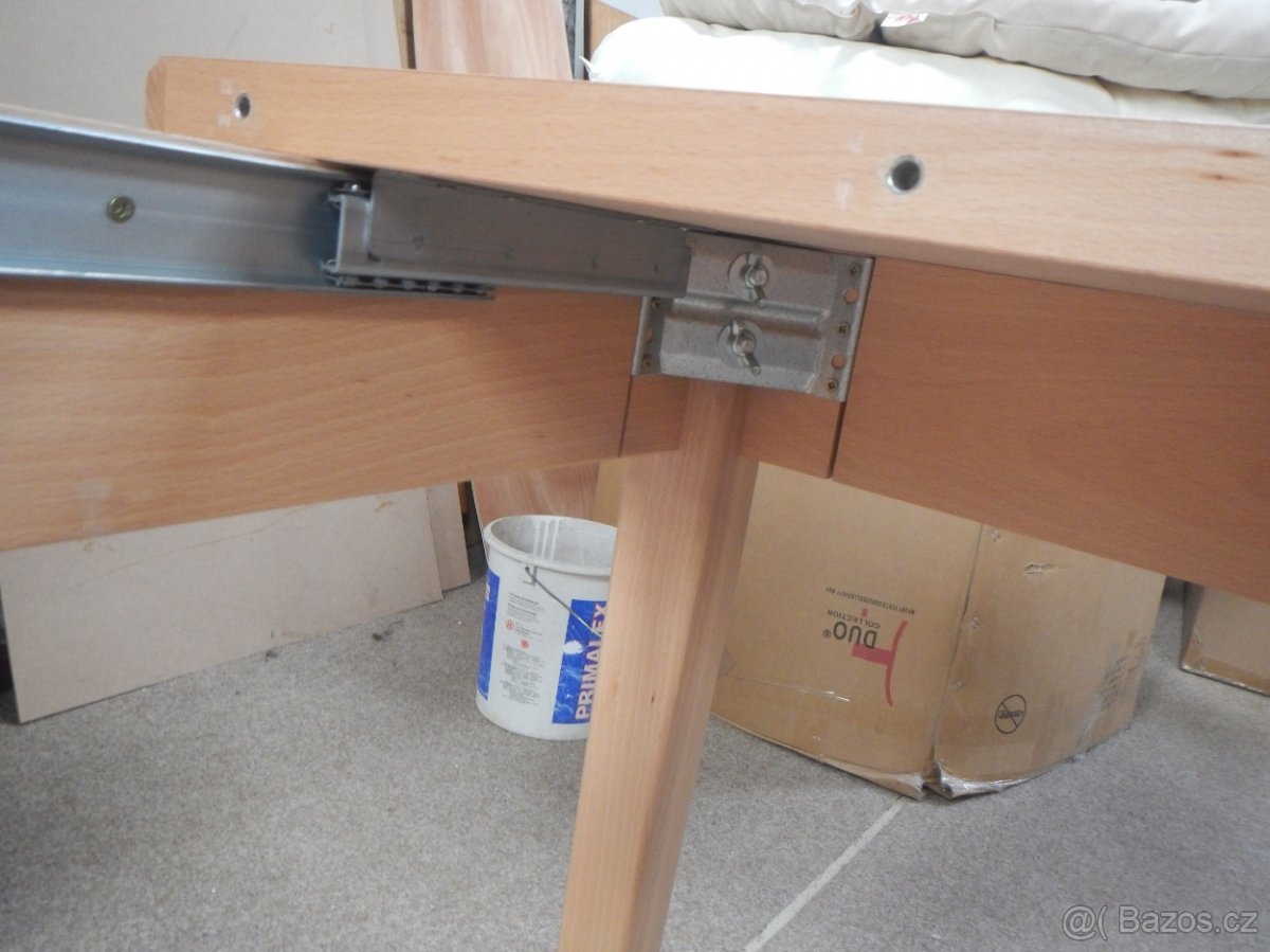 Jídelní stůl R1547 - 4