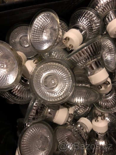 25 ks bodových žárovek, 50 W - 4