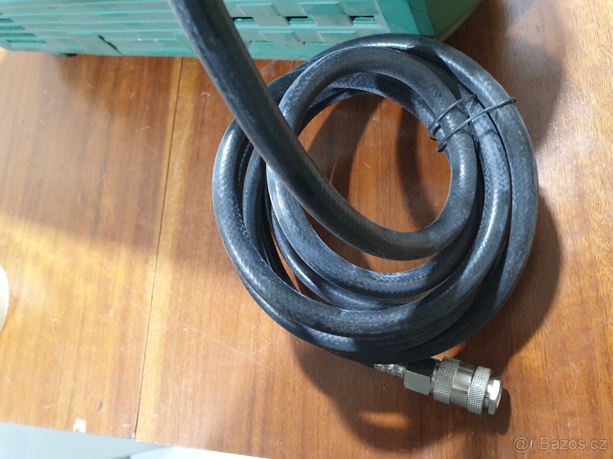 Bezolejový kompresor kufrový kompresor manometr příslušenstv - 4