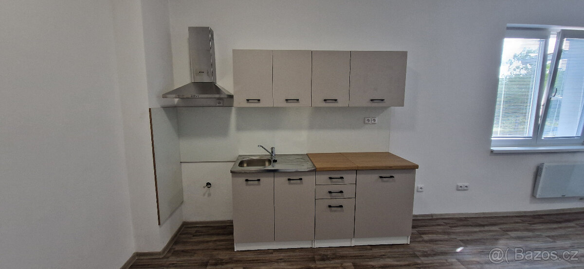 Pronájem Byt 2kk Kájov - 4