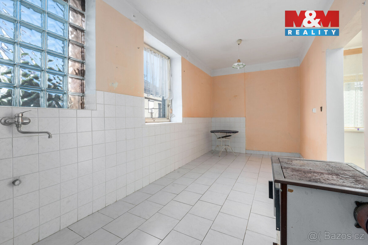Prodej rodinného domu s garáží, 546 m², Lukavice - 4