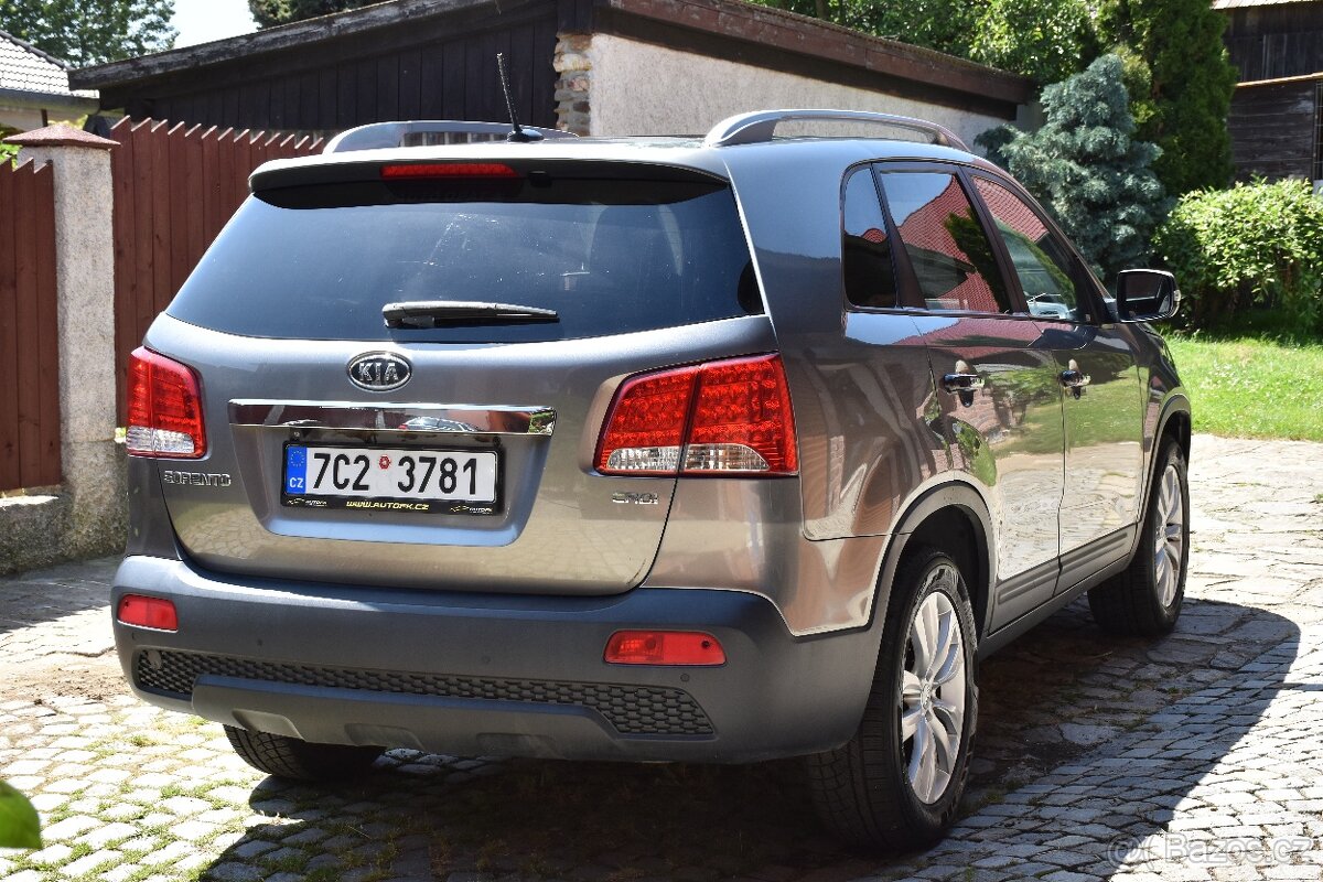Kia Sorento 2.2 CRDI 145kw automat 4x4 7míst 2012 - 4