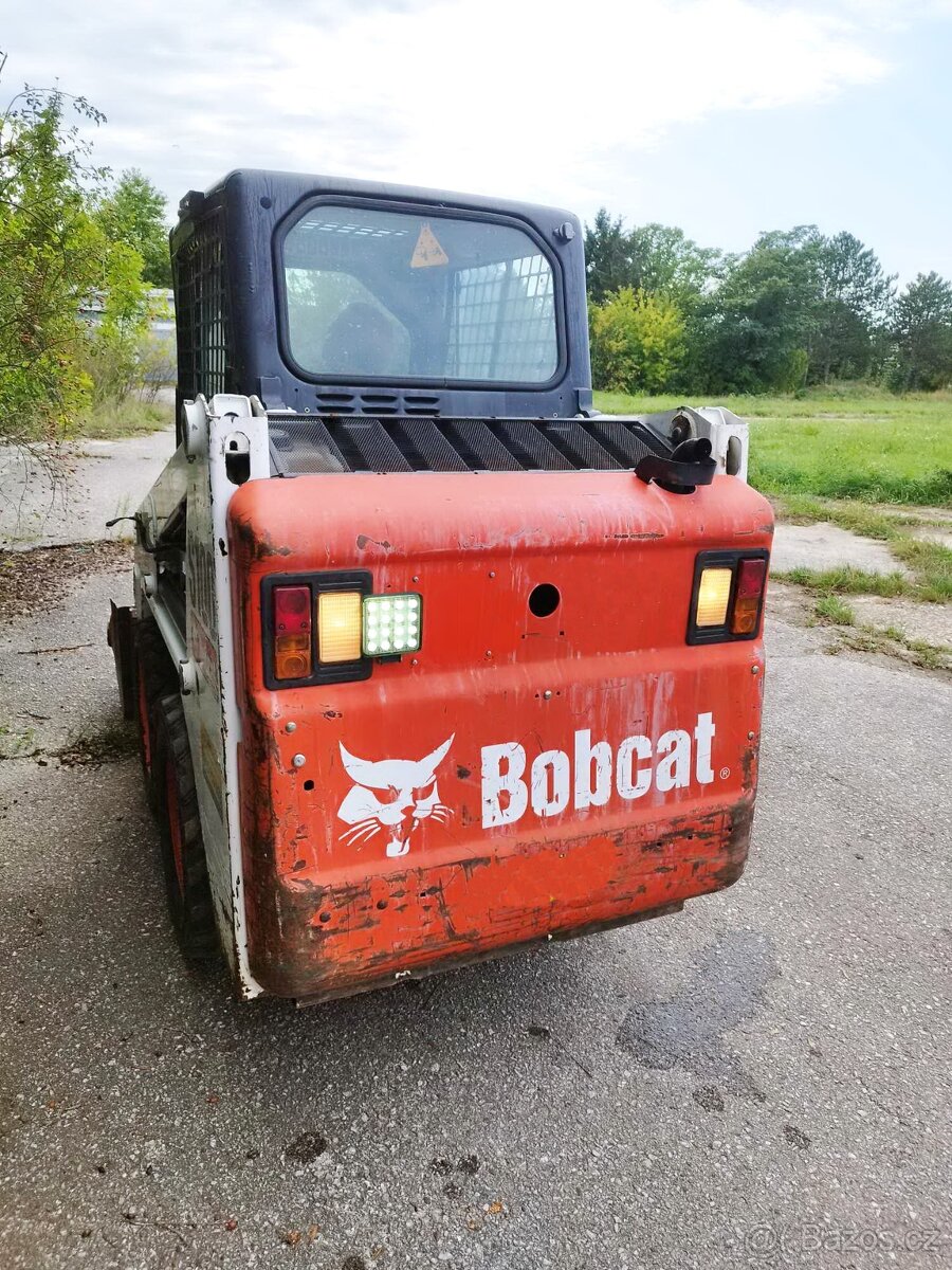 Šmykový nakladač Bobcat S100, TP. - 4