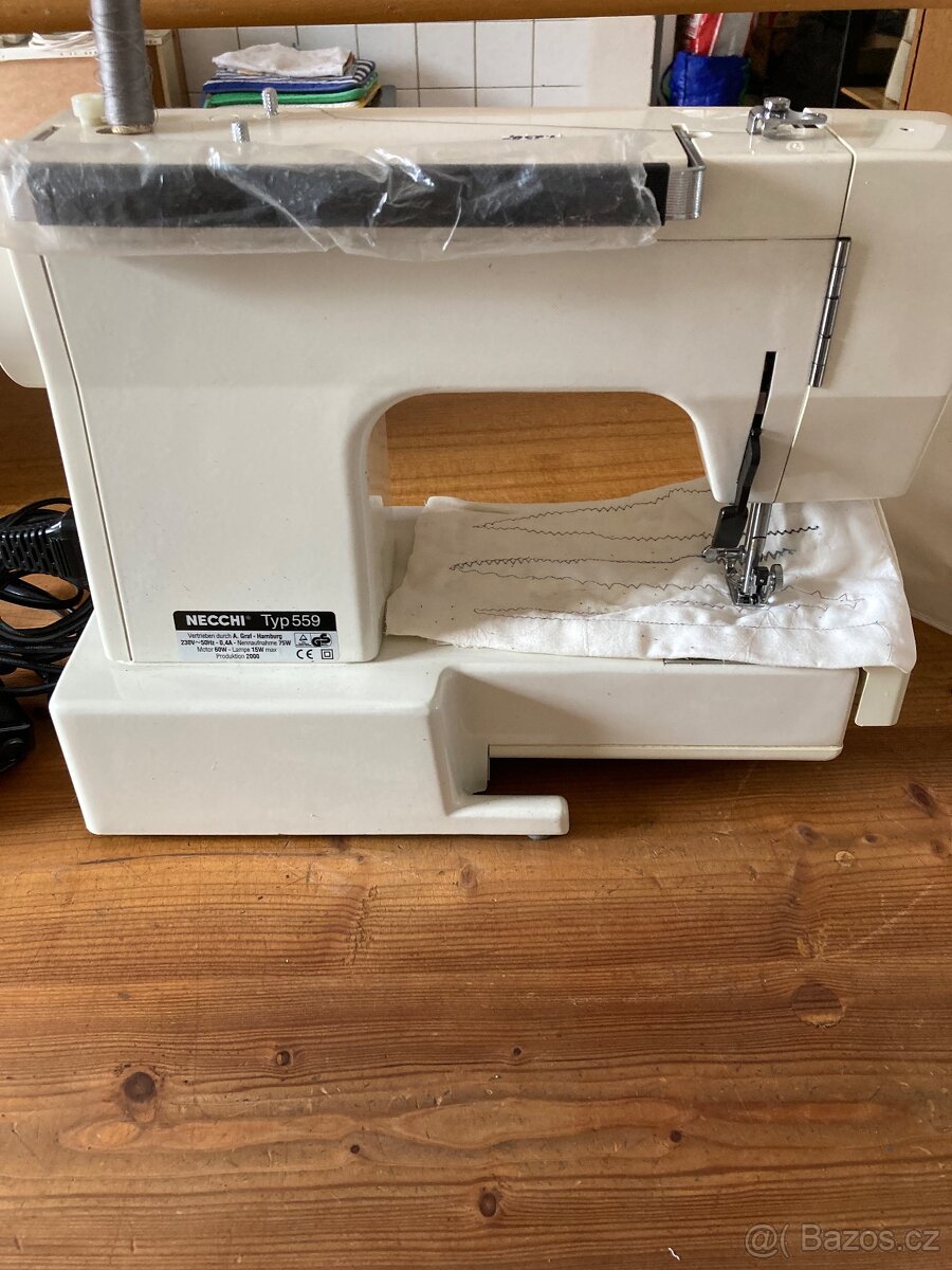 Šicí stroj - 4