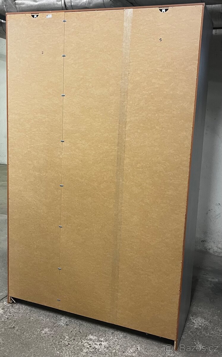 Šatní skříň BILLUND 119×193 bílá/beton - 4