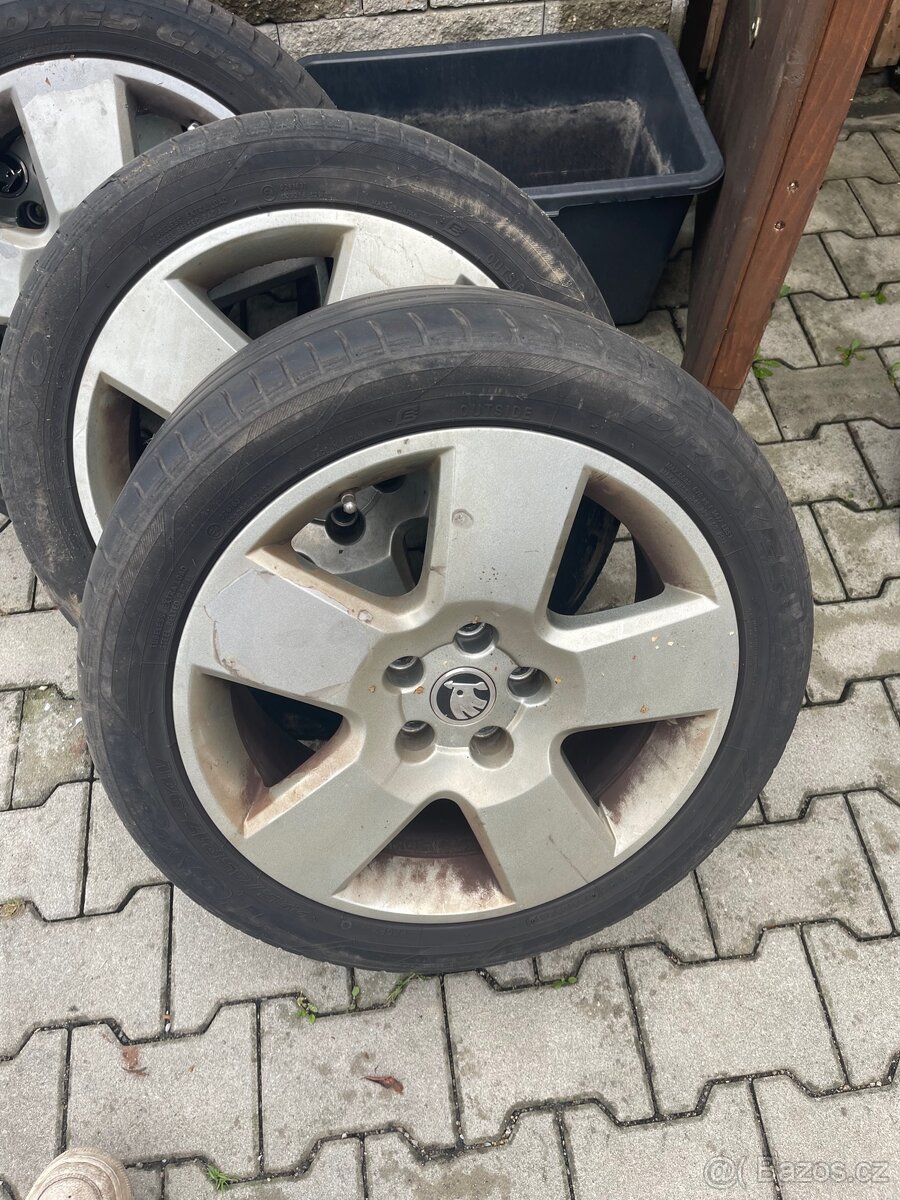 Škoda Superb 1 kola letní 17 - 4