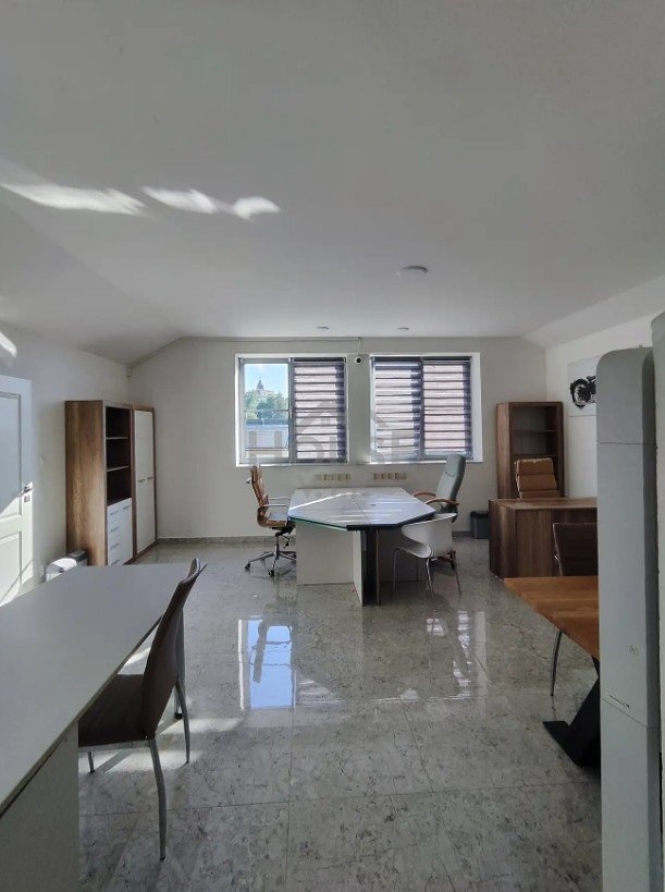 Pronájem obchodního prostoru 210 m², Přelouč., ev.č. 01139 - 4