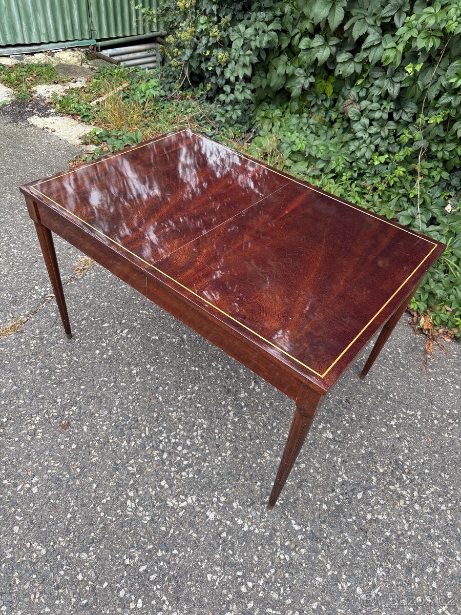 Starožitný Set nábytku - Jídelní stůl + židle - 4