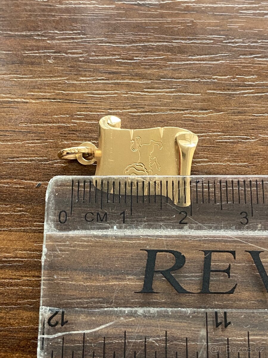 Zlatý přívěsek - 4