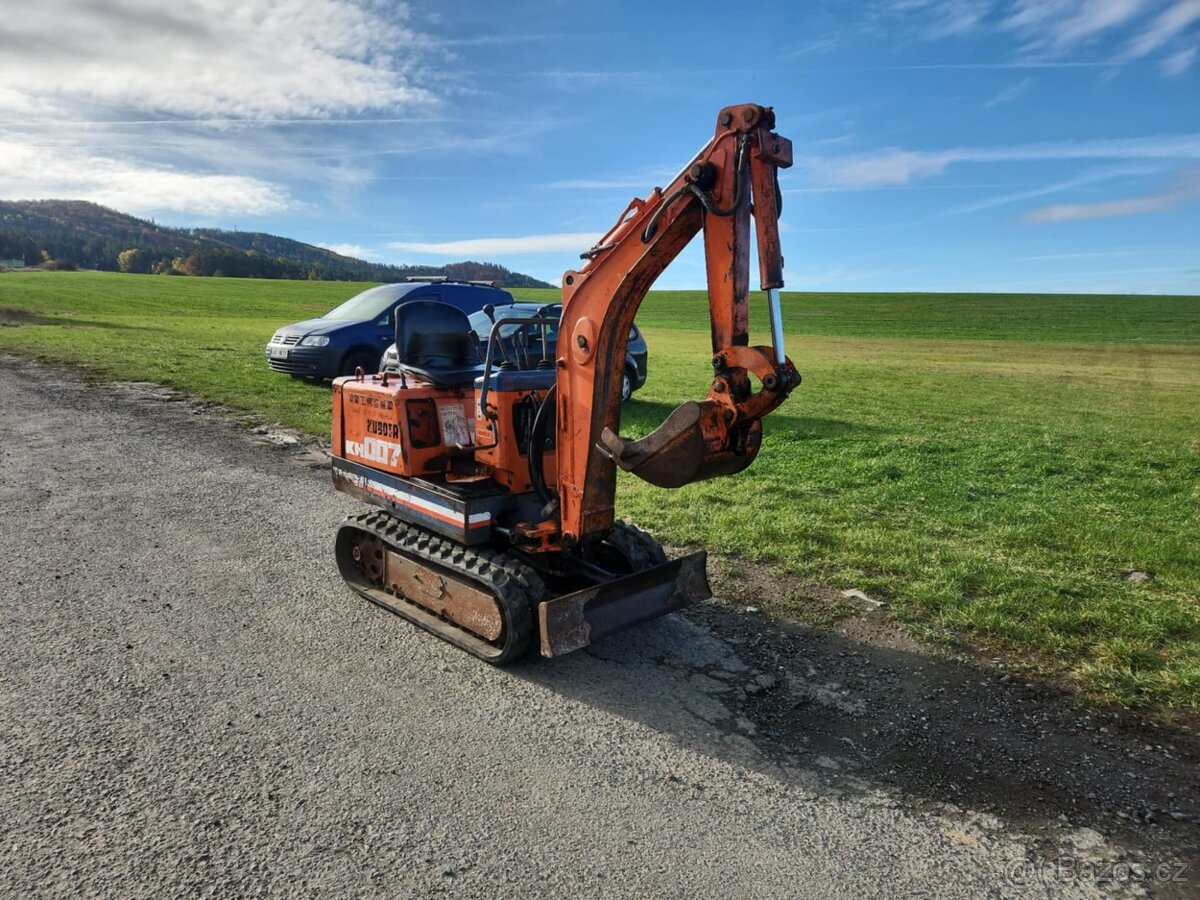 JAPONSKÝ MINIBAGR KUBOTA KH007 800KG - 4
