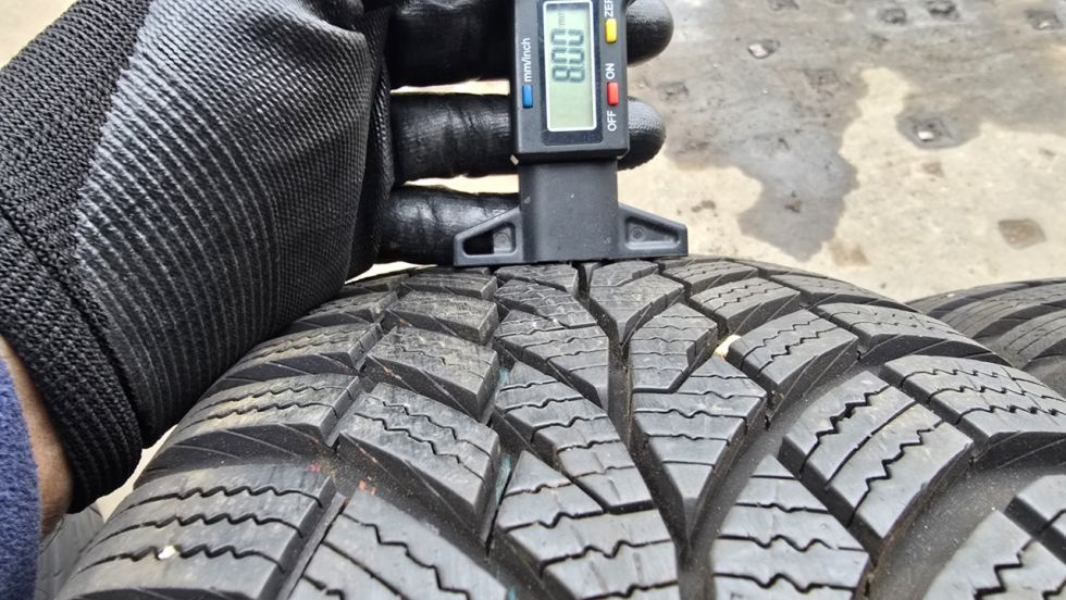 Zimní pneu 195/65/15 Continental - 4