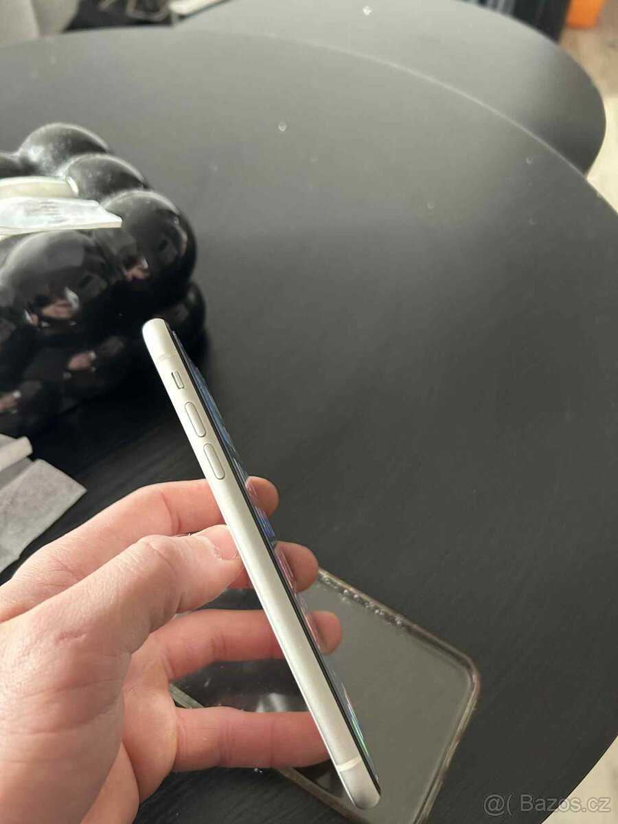 Apple iPhone 11 64gb - 4