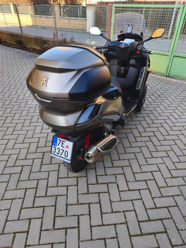 Peugeot Metropolis - 4