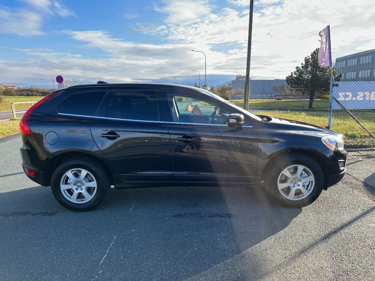 Volvo XC60, 2.0 D3 5VÁL. 120kW PĚKNÉ - 4