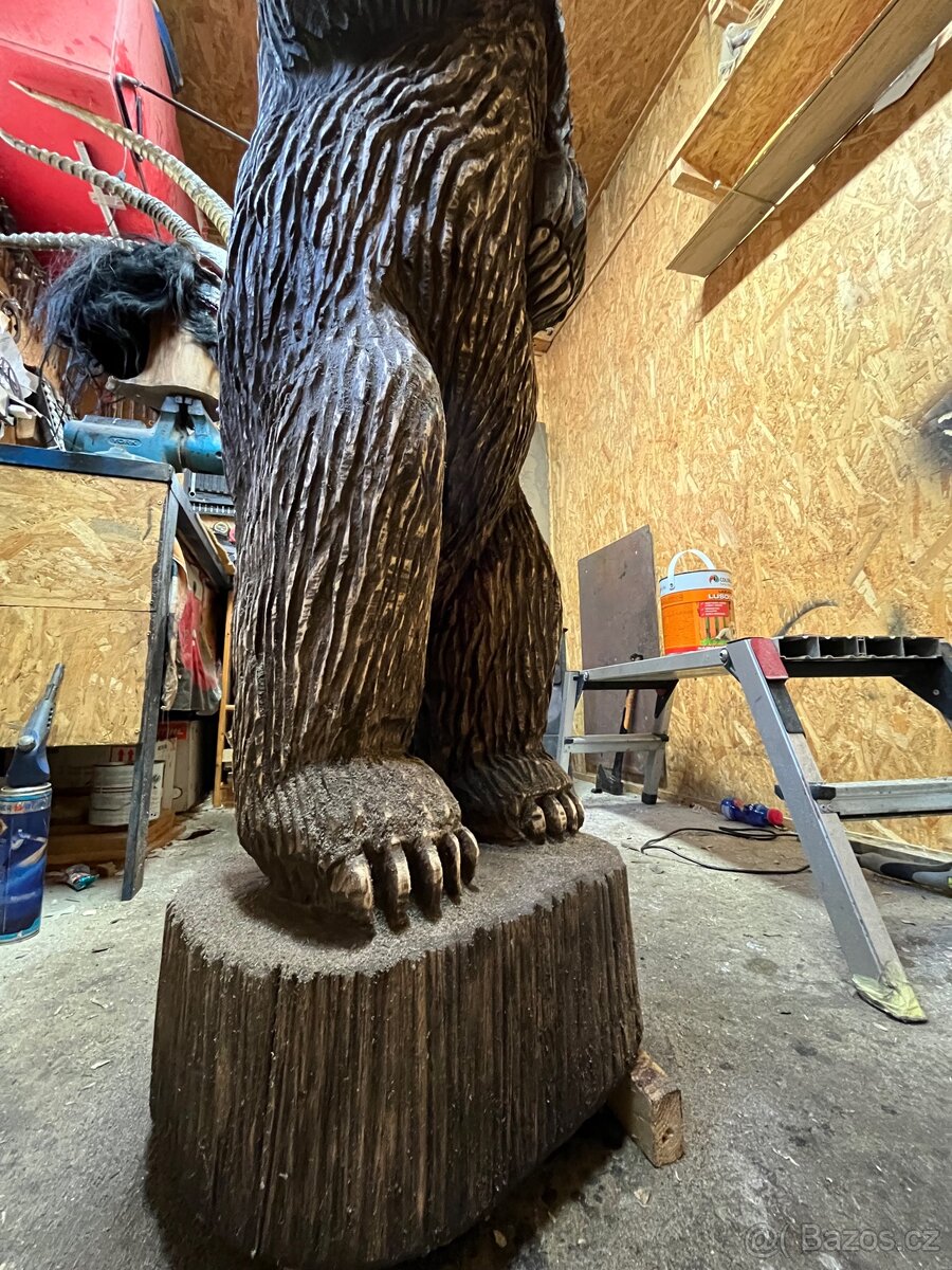 Dřevěné sochy do zahrady socha medvěda - 4