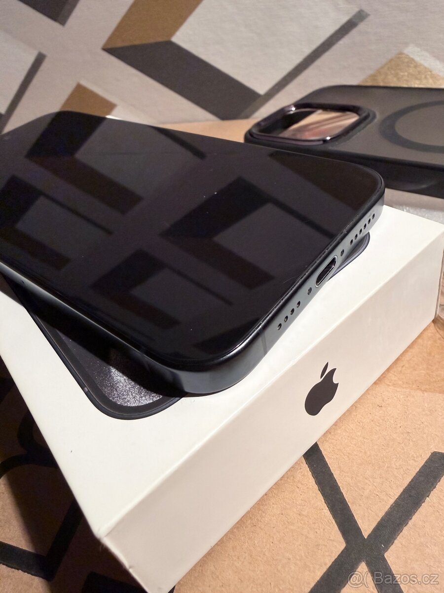 Apple iPhone 15 pro max 1TB - 4