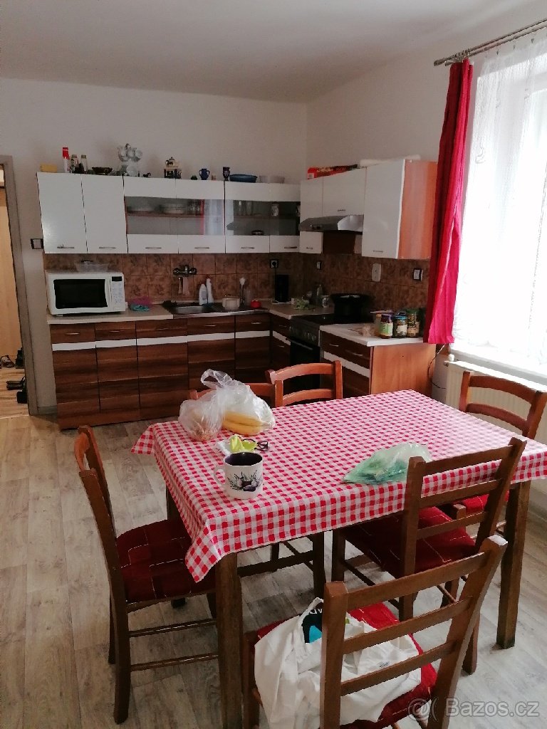 pronajmu agenturní byt 4+1 v Pacově - 4