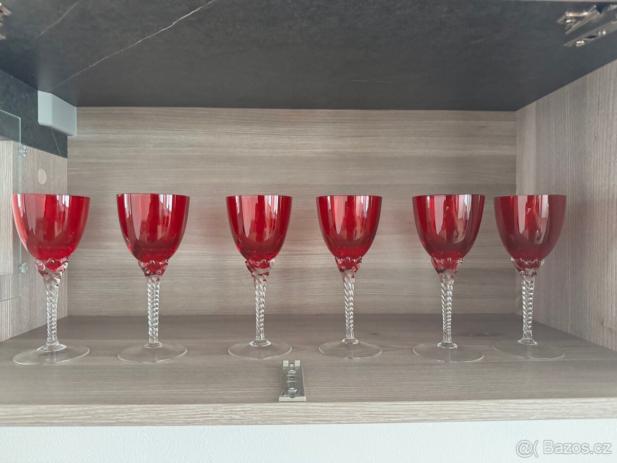 Set broušených sklenic na víno - 4