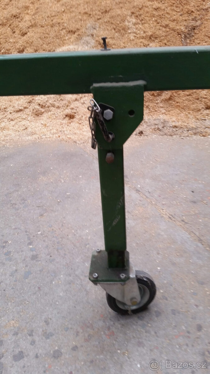 Přívěs jednoosí za traktor - 4