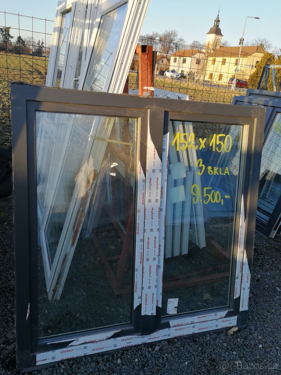 okno 3 skla šedé - 4