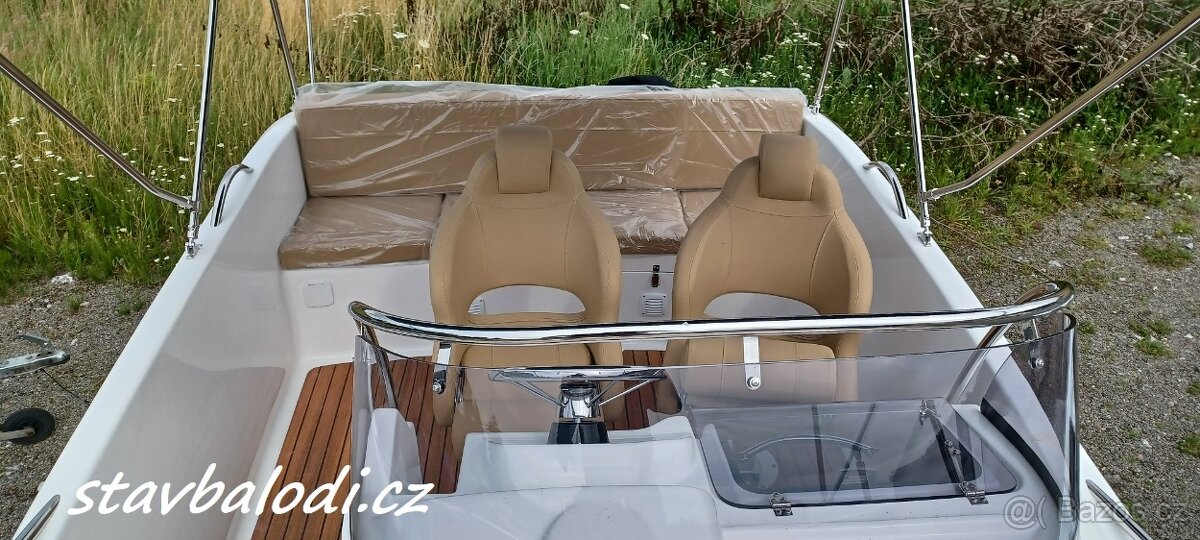 Motorový člun Orion 560 SunDeck - 4