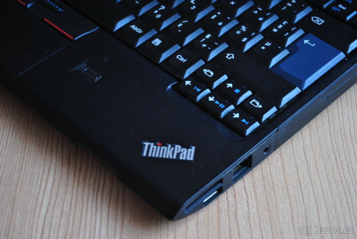 Libreboot - Lenovo ThinkPad X220 - dobrý stav - 4