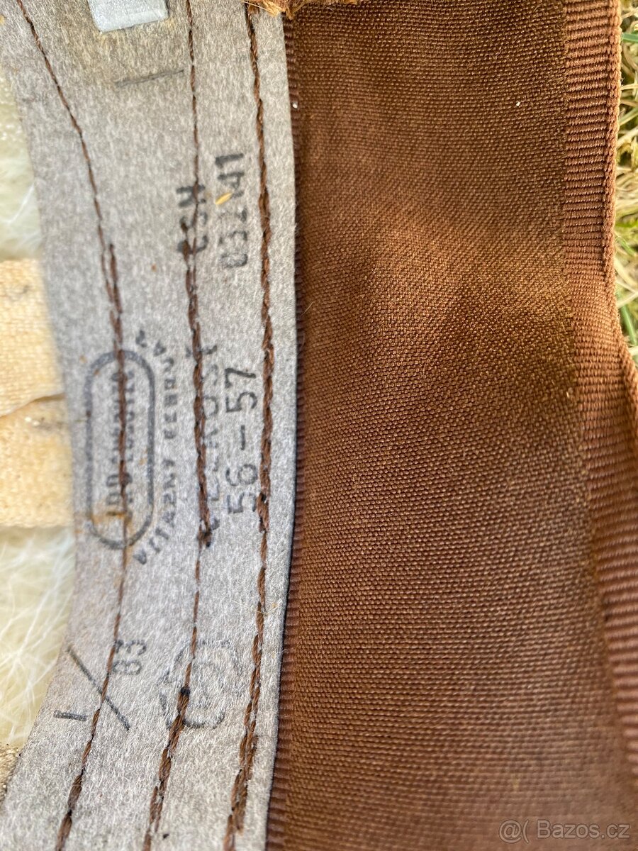 Banicka prilba typ H 1236 - 4