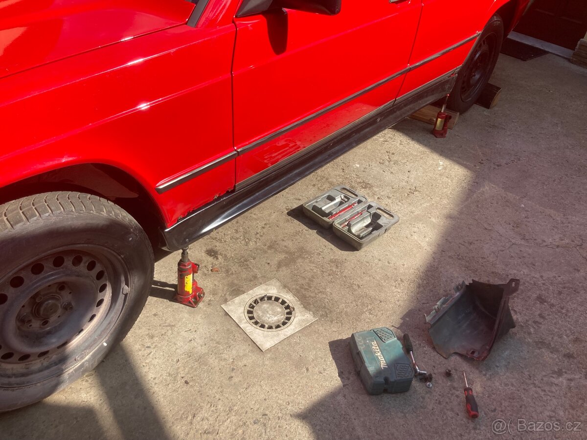 Mercedes w201 190 - 4