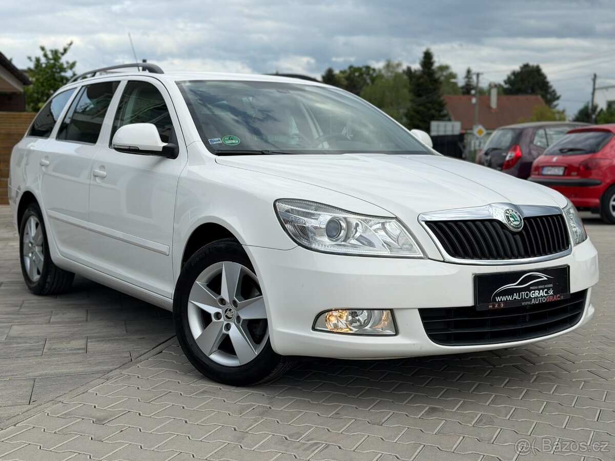 Škoda Octavia Combi 2.0 TDI CR DPF Elegance - 4