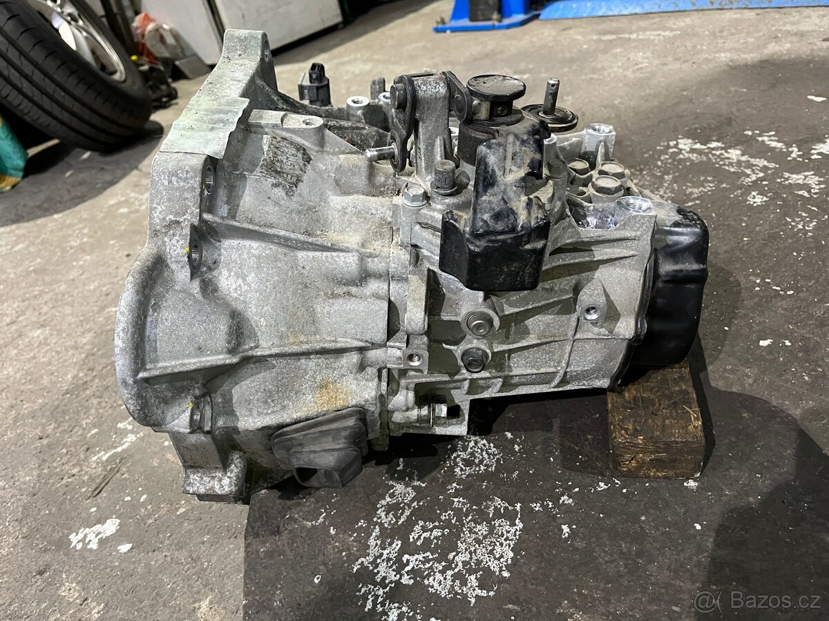Převodovka Hyundai I30 Kia Ceed T8J5F - 4