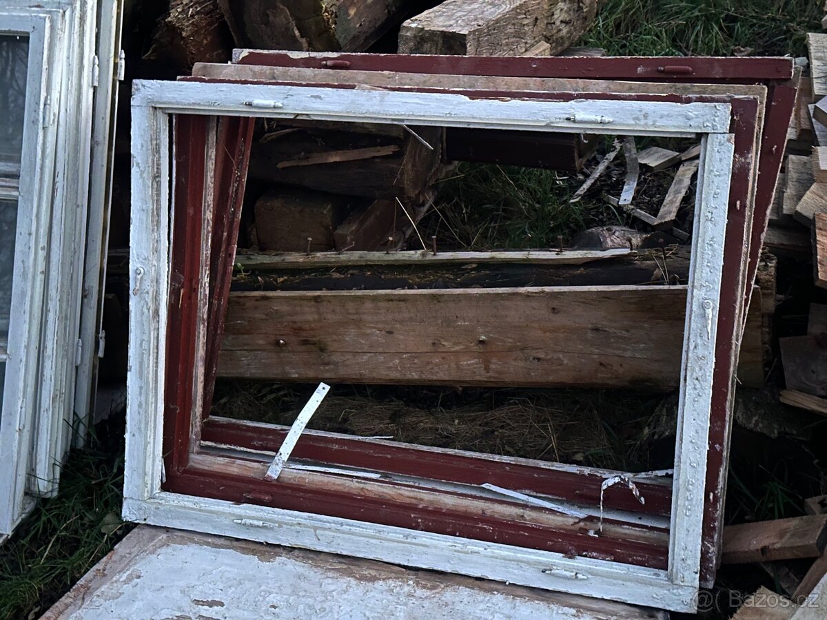 Stará dřevěná dvojitá okna z chalupy 4 ks - 4