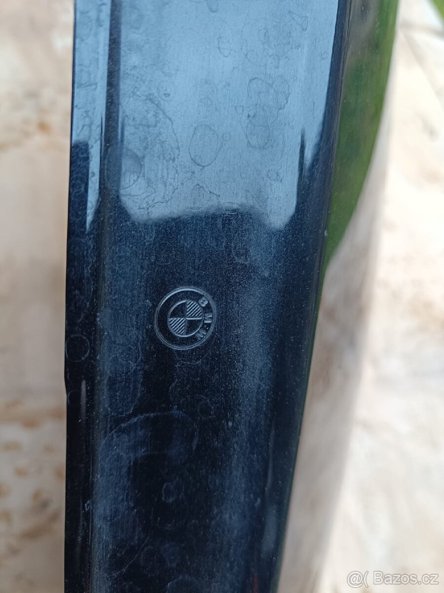 BMW iX xDrive50, levý přední blatník - 4