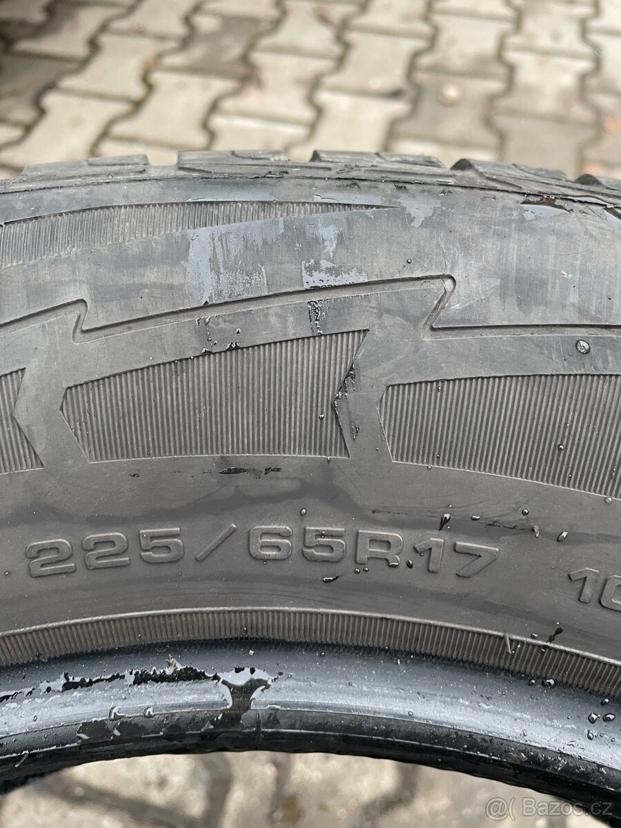 225/65R17 Goodyear 2x - 4