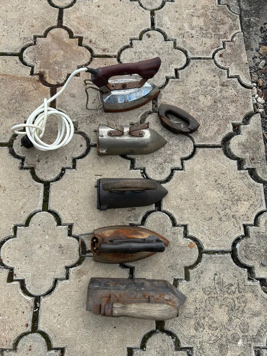 Staré žehličky - 4