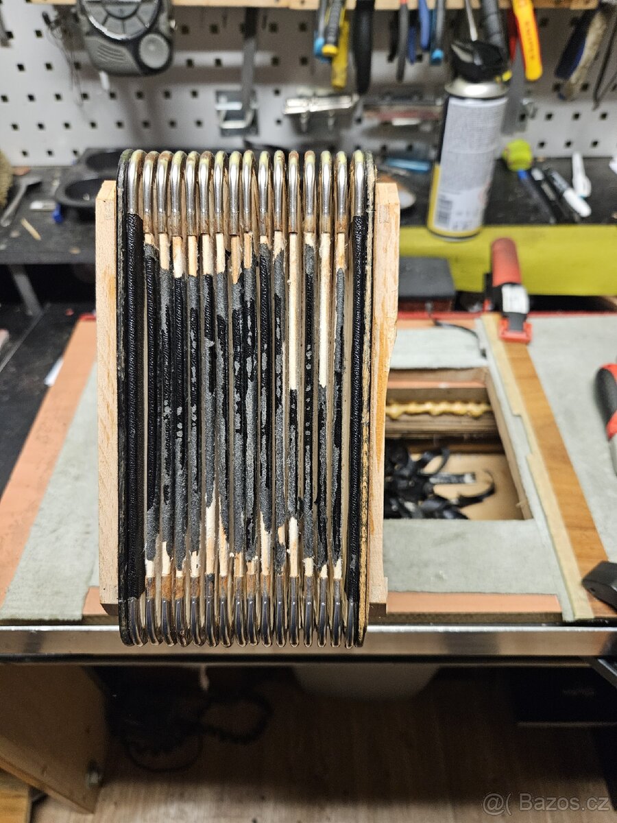 Opravy,ladění akordeon,heligonka - 4