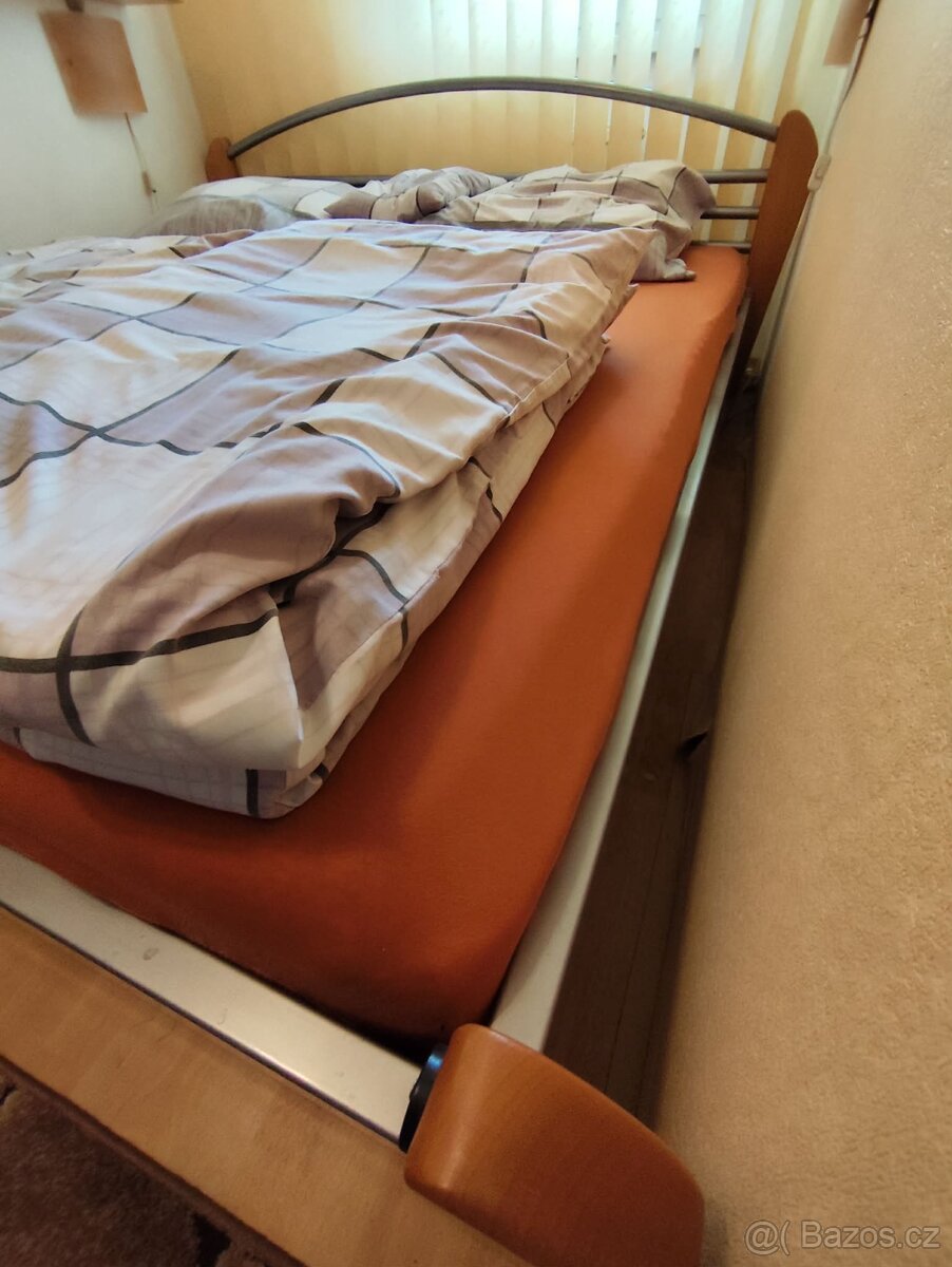 Manželská postel - 4