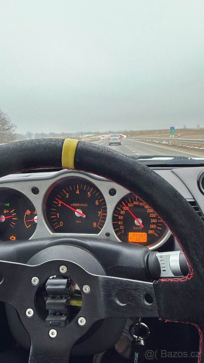 Nissan 350 z - 4