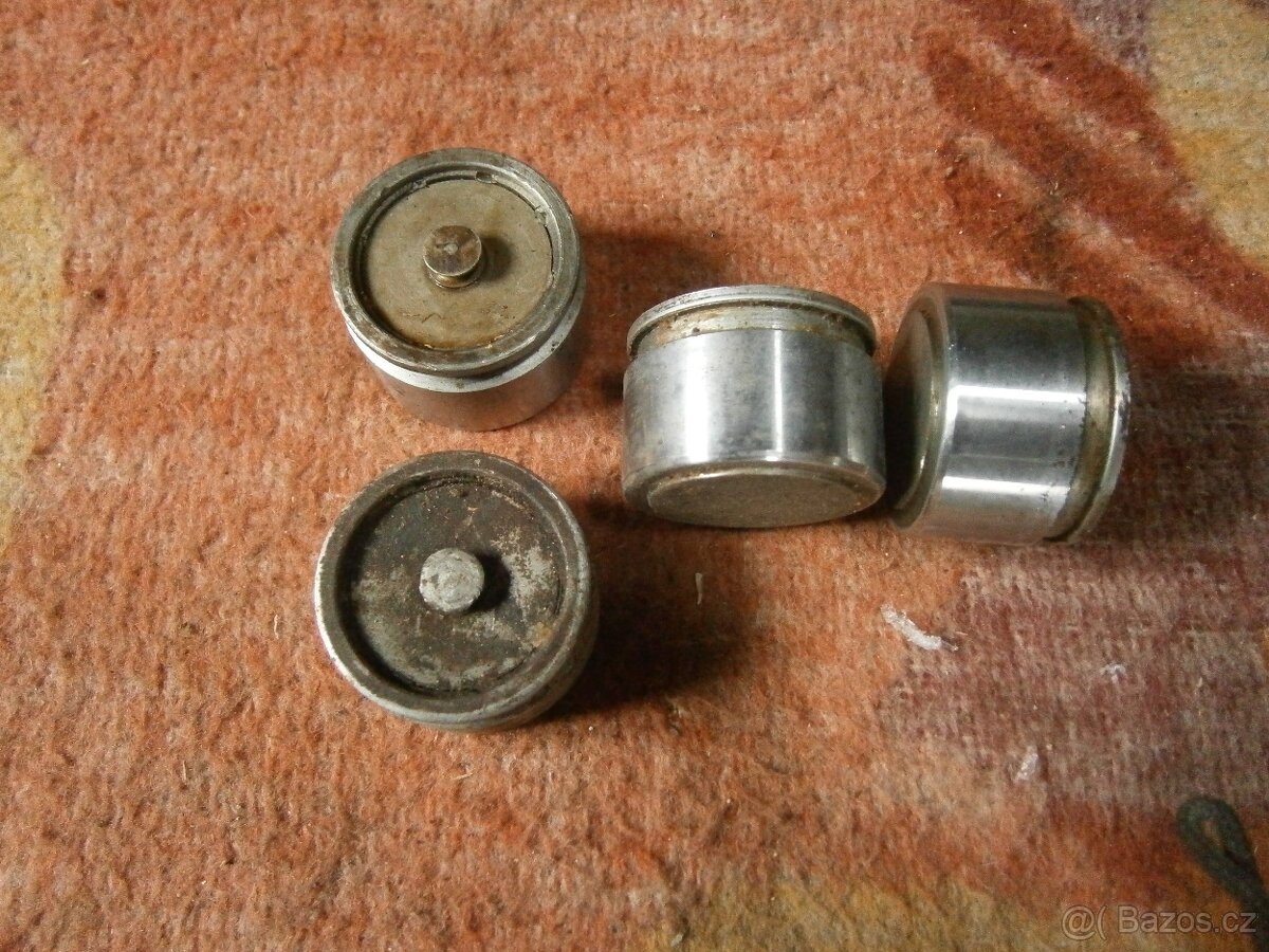 škoda 100 filtry,hadice,silenbloky - 4