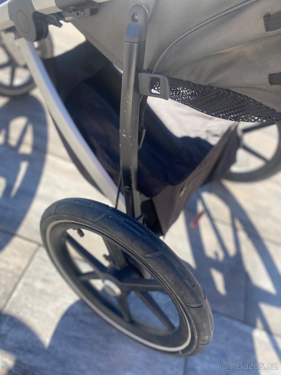 Thule Urban Glide 2 - 4