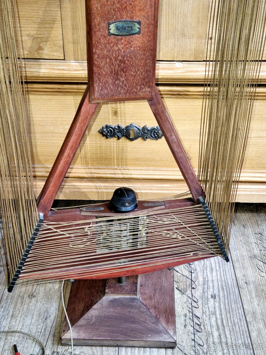 Starožitná rádio Anténa L.G.M., Francie, rok 1930 - 4