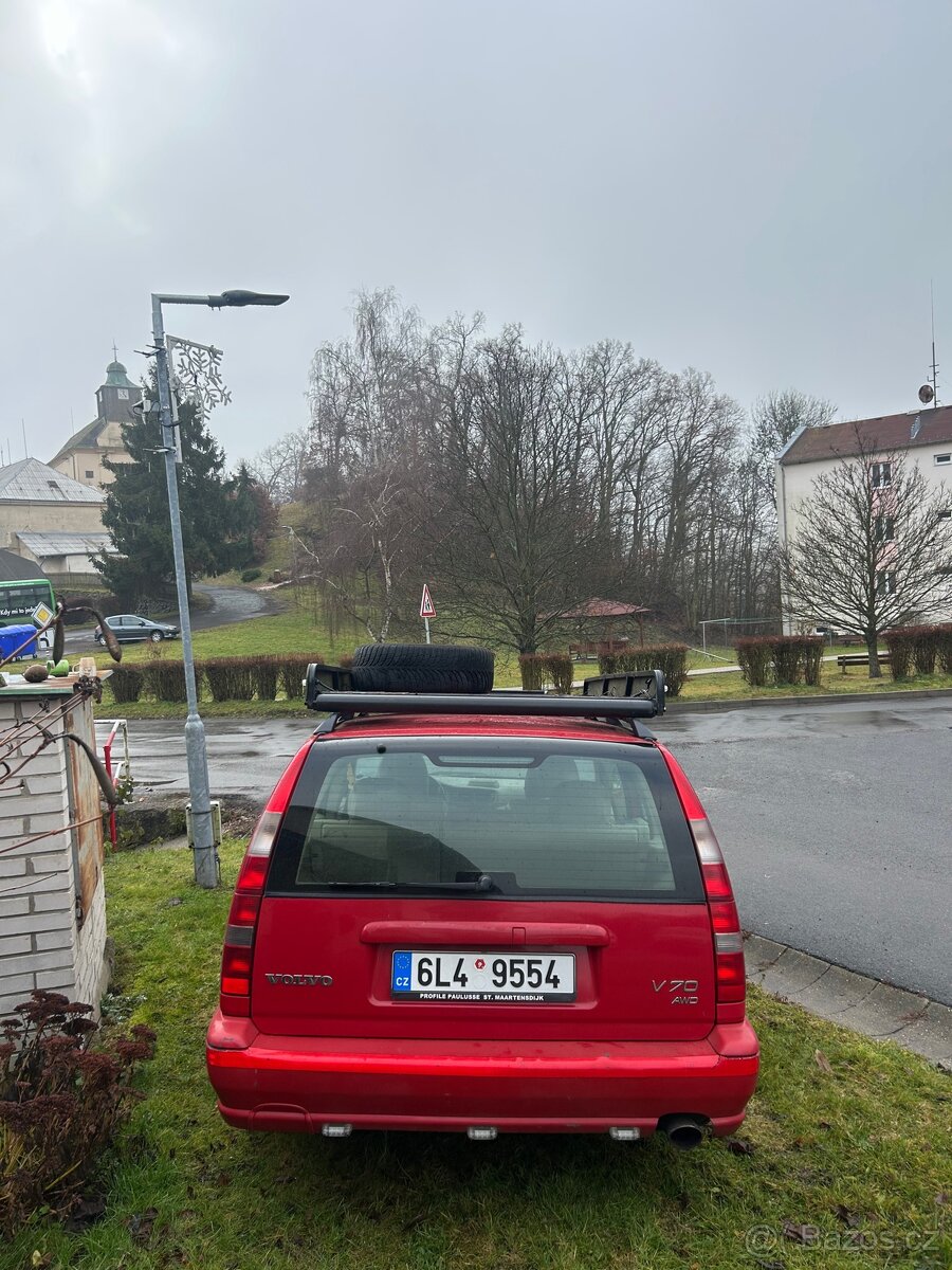 Volvo v70 2.4T AWD - 4