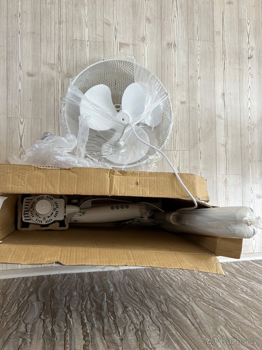 Vysoký nastavitelný stojanový ventilátor - 4