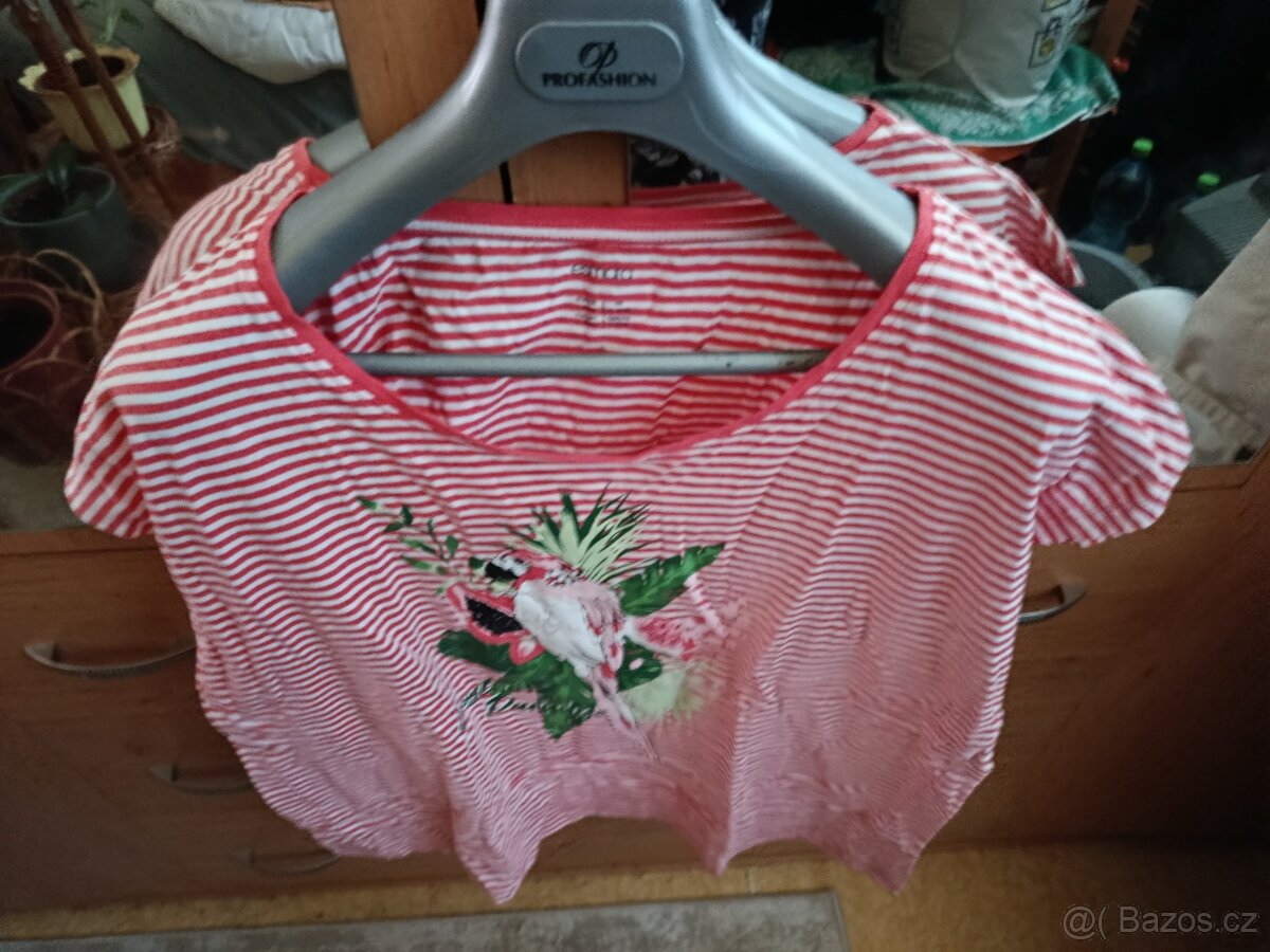 Dámská trička vel. 46/48,S,overal na spaní vel. 246/1oblékne - 4