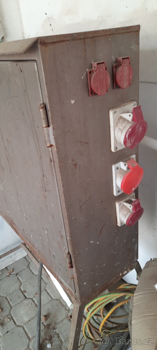 Stavebni rozvaděč - 4
