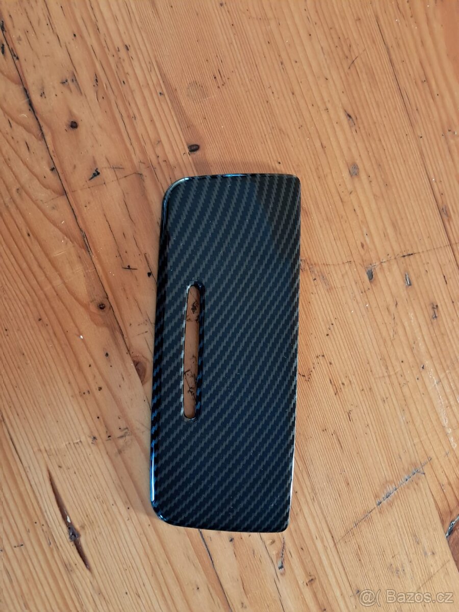 Kryt středového panelu BMW E90 - 4